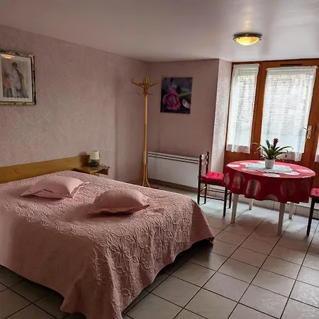 D'hotes Du Moineau Bed & Breakfast